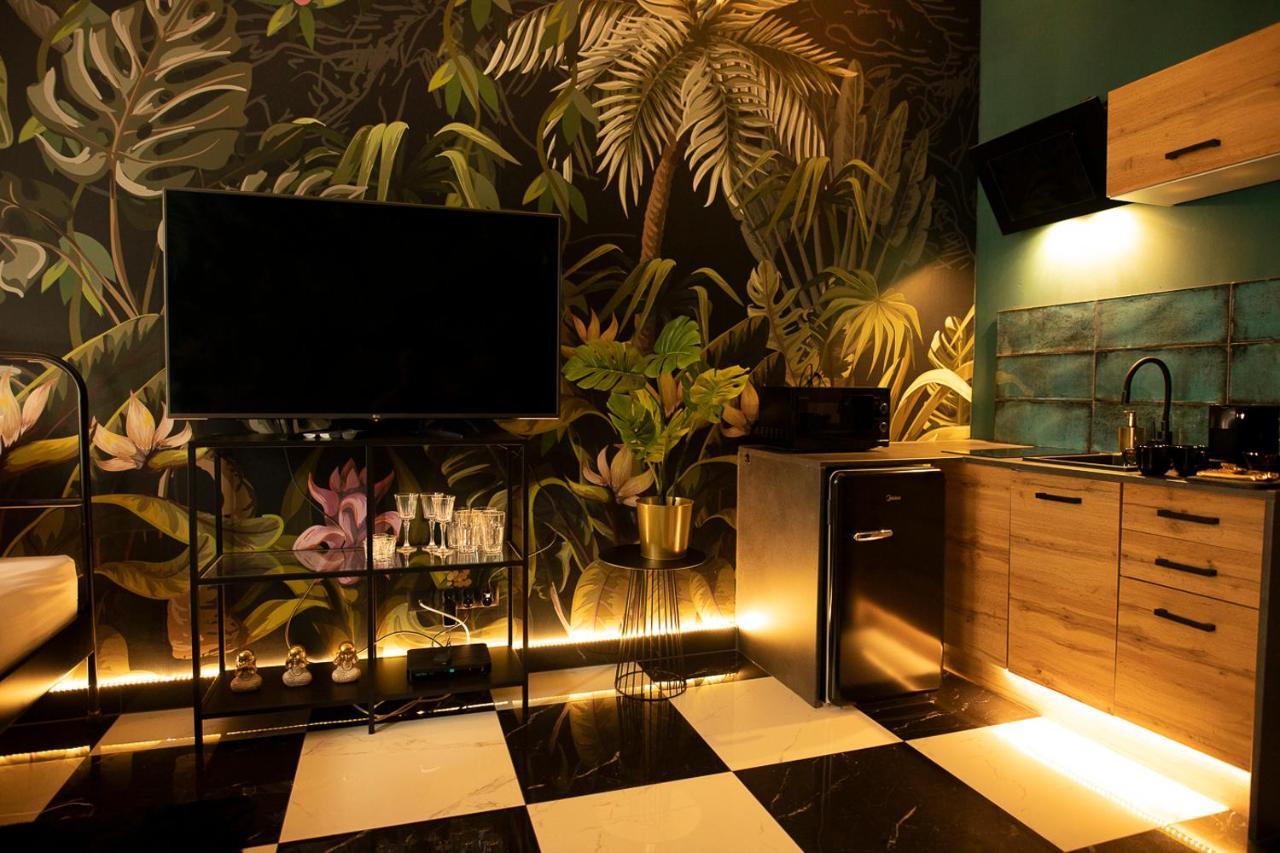 Jungle Apartments Вроцлав Экстерьер фото